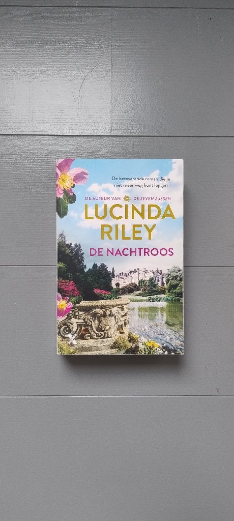 De nachtroos ~ Lucinda Riley, Gelezen, Lucinda Riley, Ophalen of Verzenden, Amerika