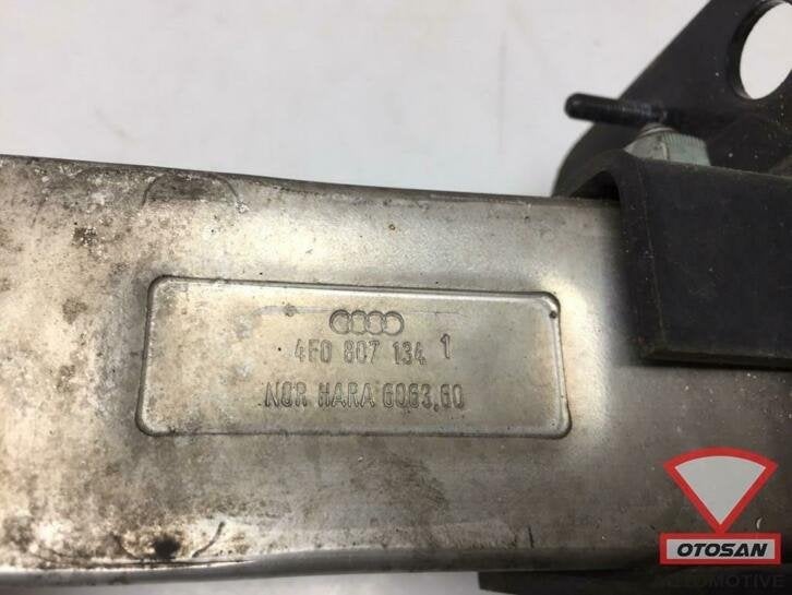 audi a6 4f bumpersteun rechts voor bumperbalk 4f0807134, Gebruikt, AUDI AG, Auto-Union-Strasse 1
85045  Ingolstadt, DE, Kundenbetreuung@audi.de