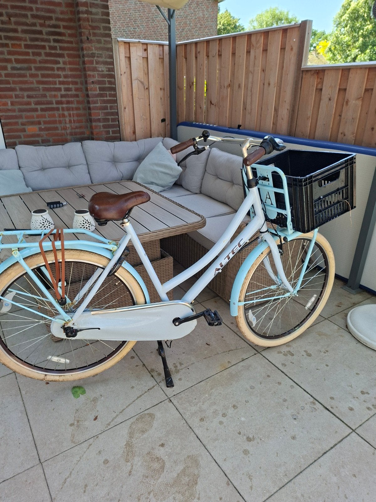 Nieuwe damesfiets 28 inch met versnellingen, Fietsen en Brommers, Fietsen | Dames | Damesfietsen, Overige merken, Terugtraprem