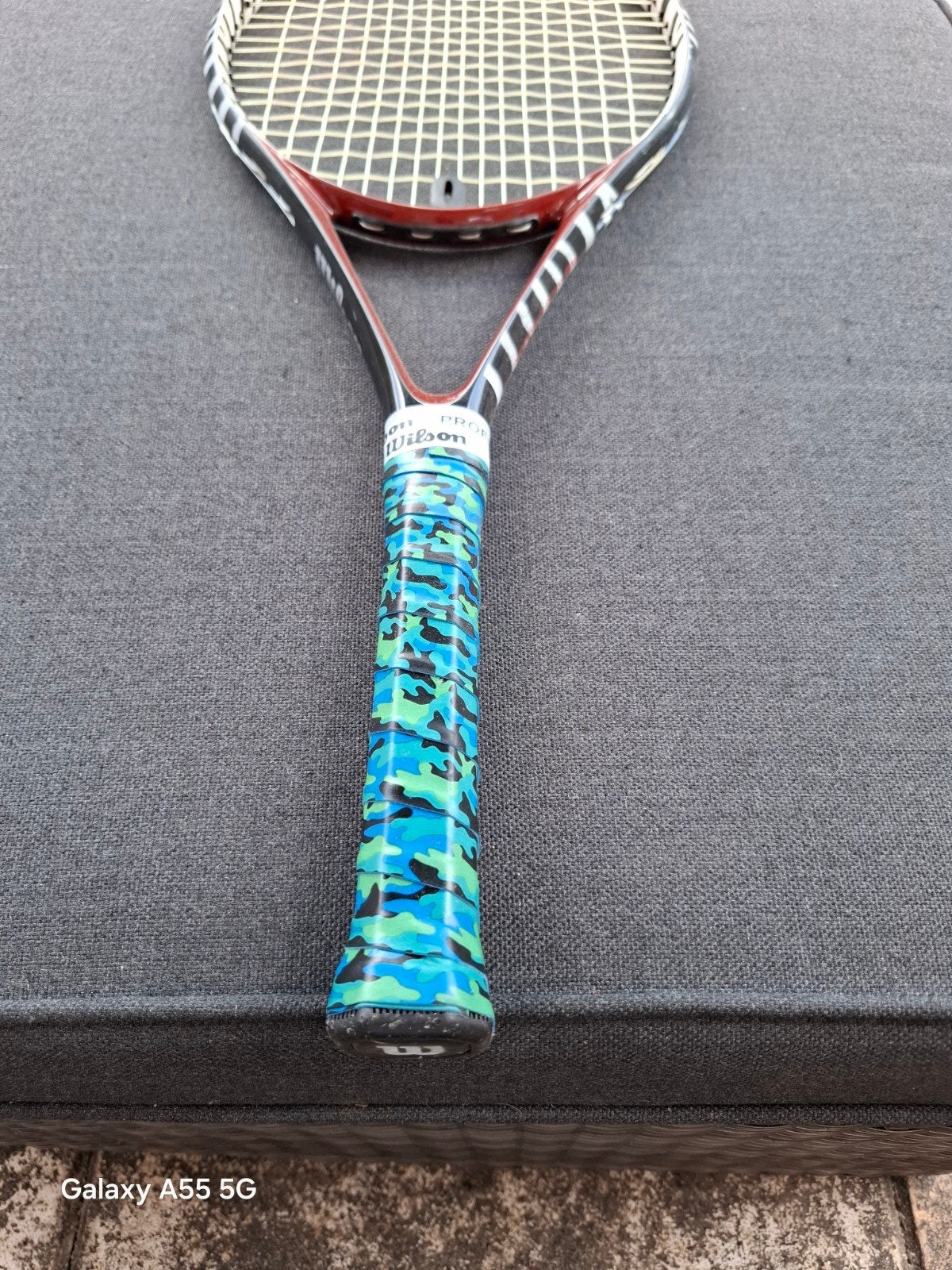 Wilson Wild Crimson Tennisracket - Gebruikt L1, Sport en Fitness, Tennis, 1 Prudential Plaza, 130 E Randolph St, Chicago, IL 60601, USA