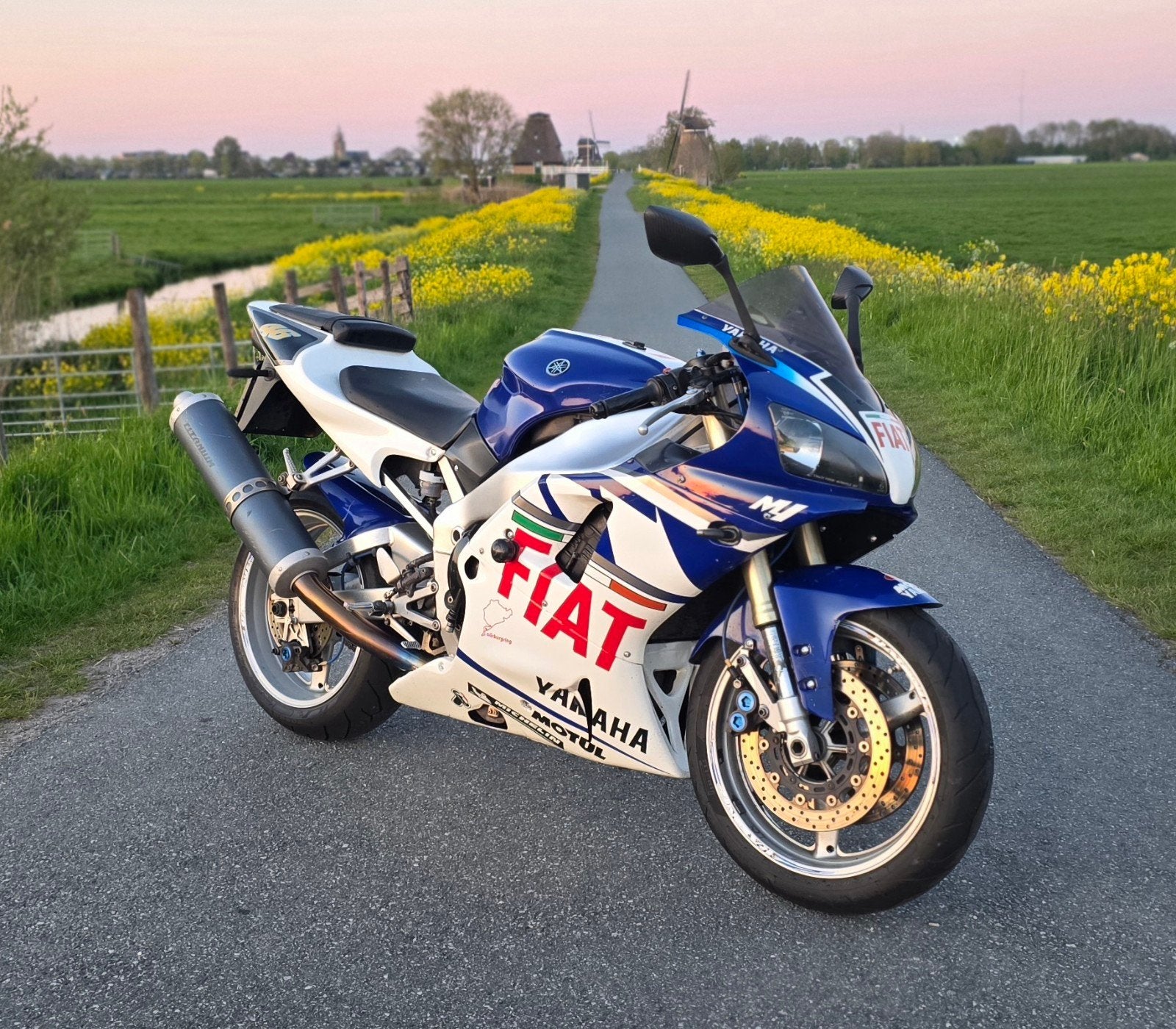 Yamaha R1 Valentino Rossi Edition 💯, 4 cilinders, Bedrijf, Super Sport, 1000 cc