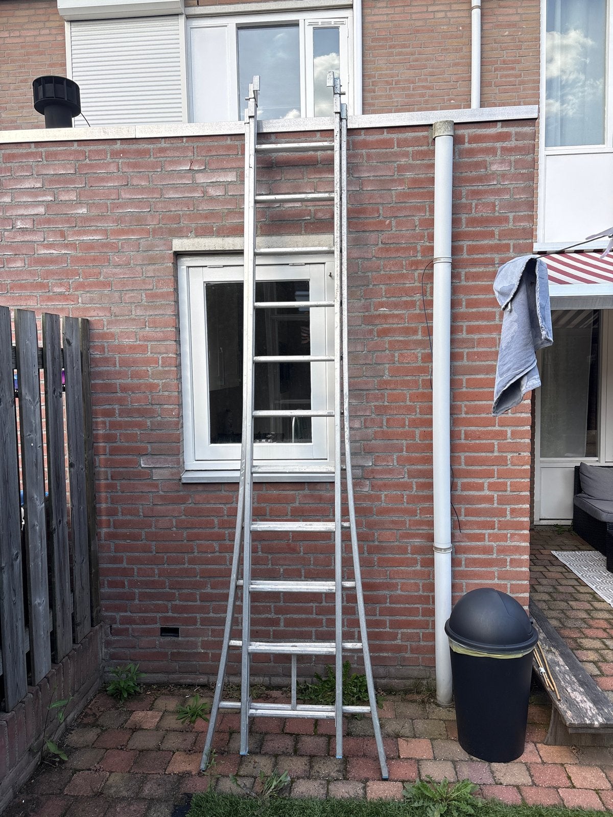 Gebruikte uitschuifbare ladder,, Gebruikt, Ophalen of Verzenden, Ladder, Opvouwbaar of Inschuifbaar