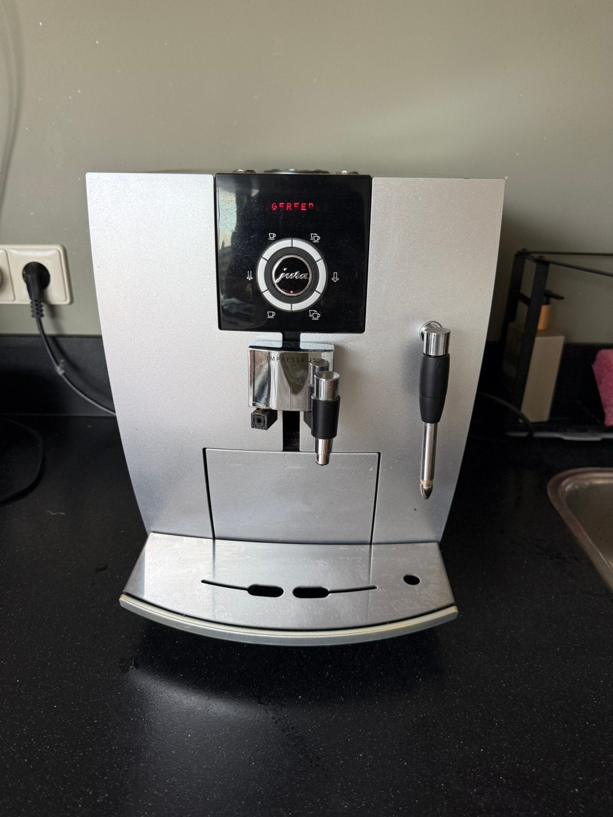 Jura J5., Witgoed en Apparatuur, Koffiezetapparaten, Ophalen, Gebruikt, Koffiemachine, Gemalen koffie