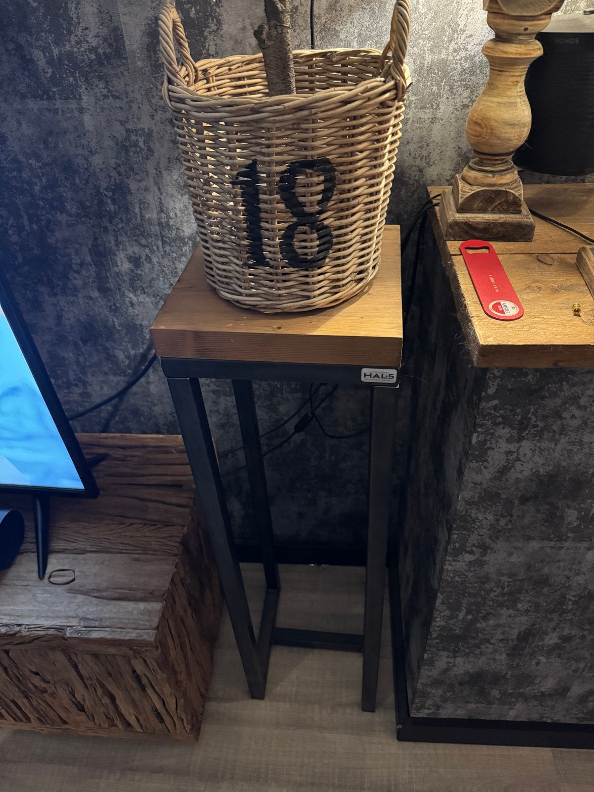 Industriële bijzettafel/plantenstandaard van HAL-5, Ophalen, Minder dan 55 cm, Vierkant, Zo goed als nieuw