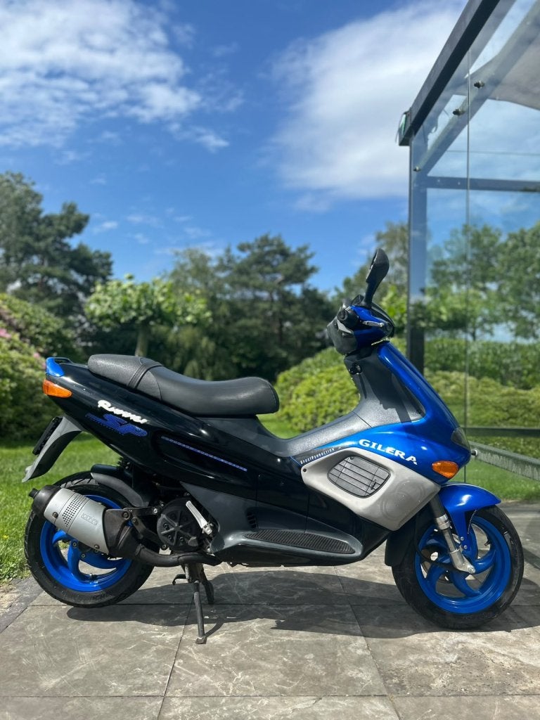 ⭐️Gilera runner 50cc sp dd blauw zwart nette staat⭐️, Fietsen en Brommers, Scooters | Piaggio, Niet ingevuld, Niet ingevuld, Niet ingevuld