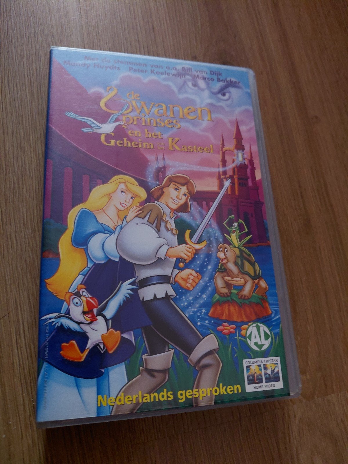 De Zwanen Prinses 2 en het Gouden kasteel videoband., Cd's en Dvd's, Gebruikt, Tekenfilm, Alle leeftijden, Ophalen of Verzenden