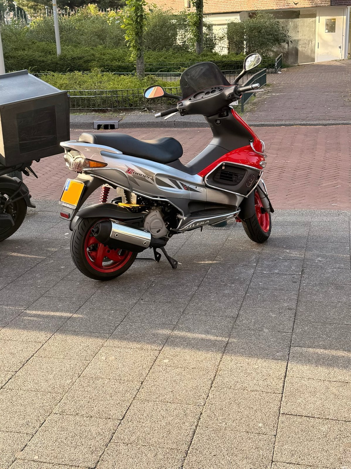 Gilera Runner 180cc pro Dubbel gelagerd 2003, Fietsen en Brommers, Brommeronderdelen | Scooters, Ophalen, Zo goed als nieuw, Overige typen
