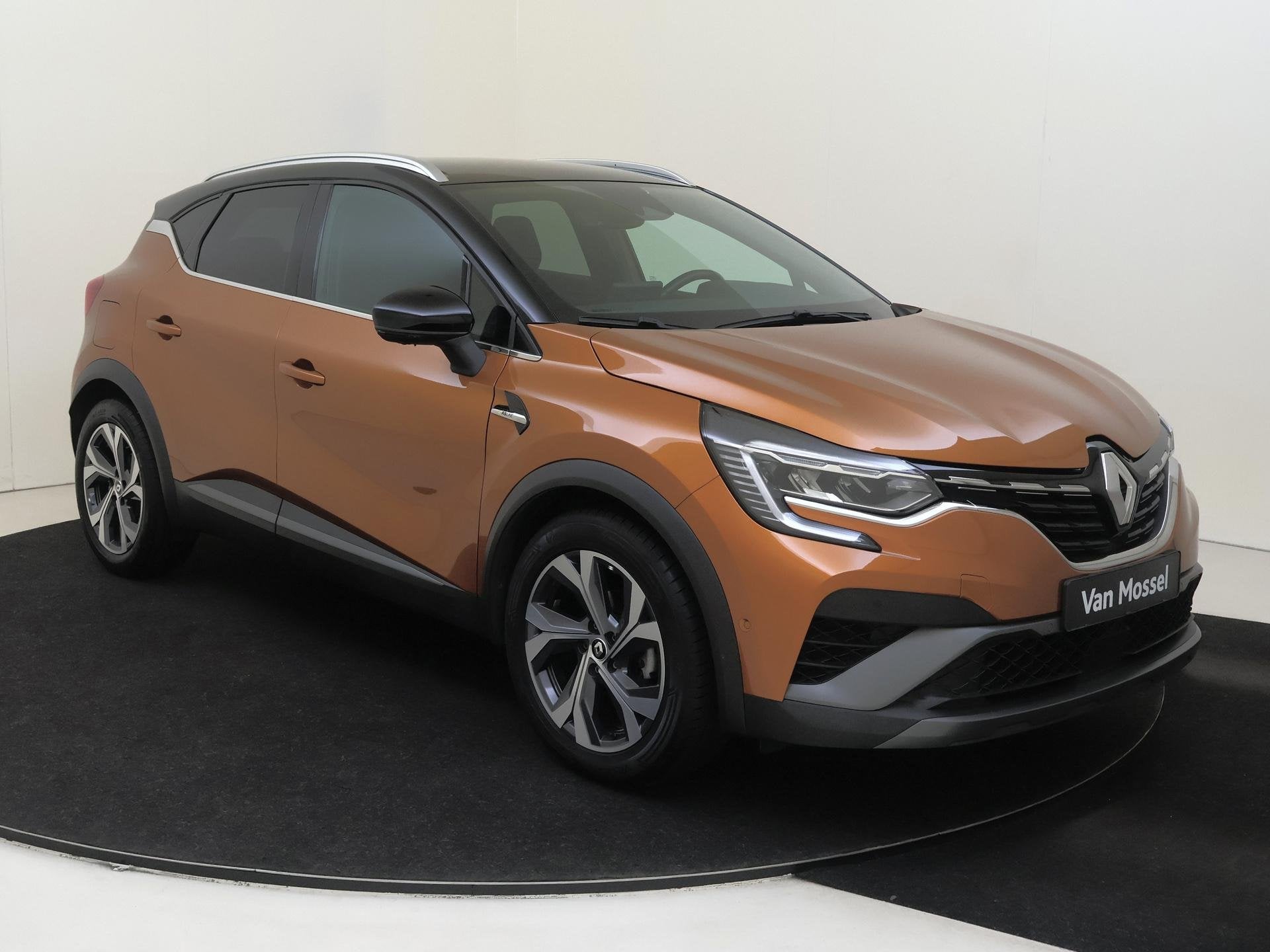 Renault Captur 1.3 TCe R.S. Line 140PK | Navigatie | 360 Gra, Voorwielaandrijving, Gebruikt, Euro 6, Leder en Stof