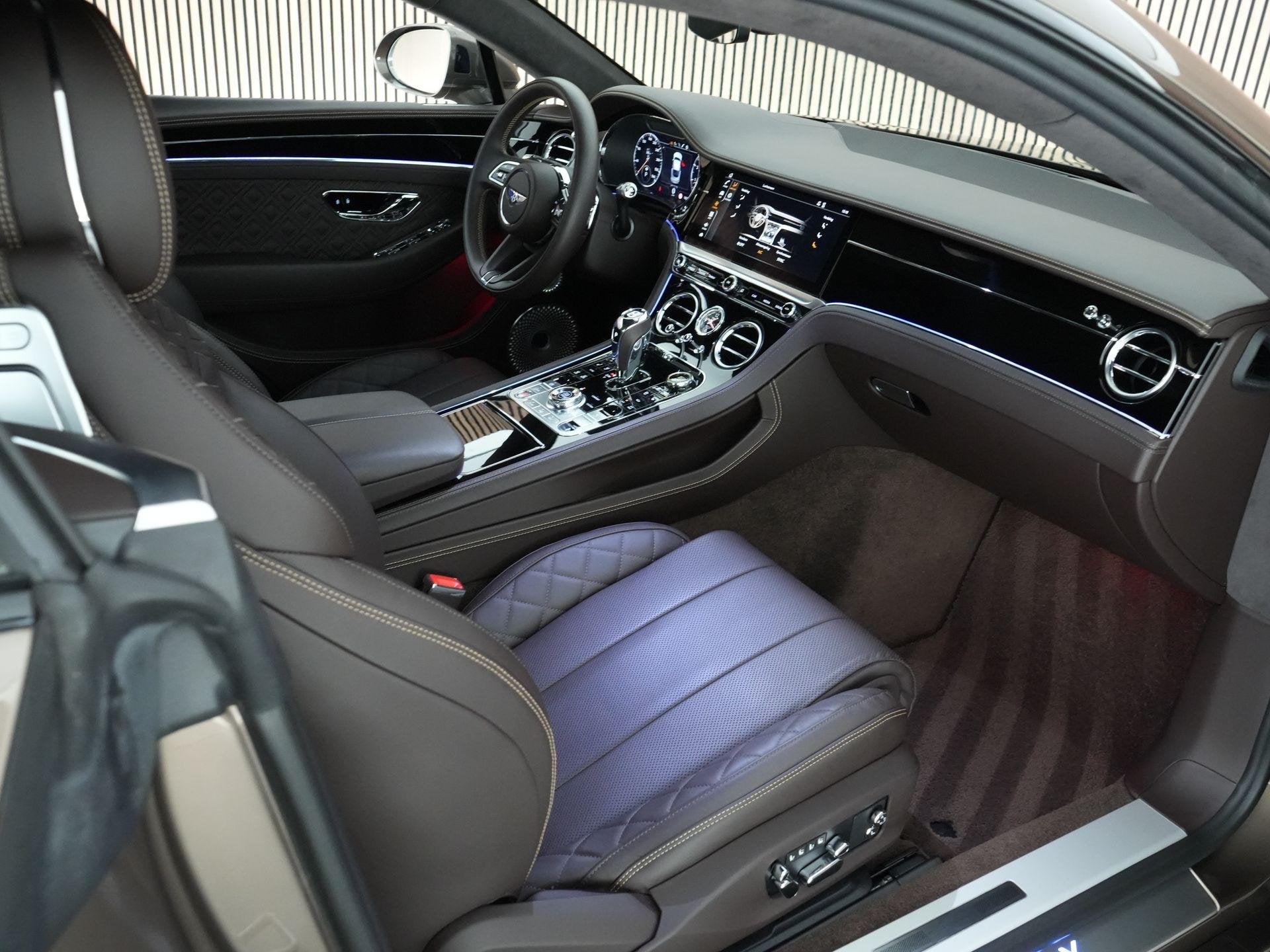 Bentley Continental GT 4.0 V8 550pk |Blackline|B&O|Mulliner, Auto's, Bentley, Automaat, Bruin, Leder, 3996 cc