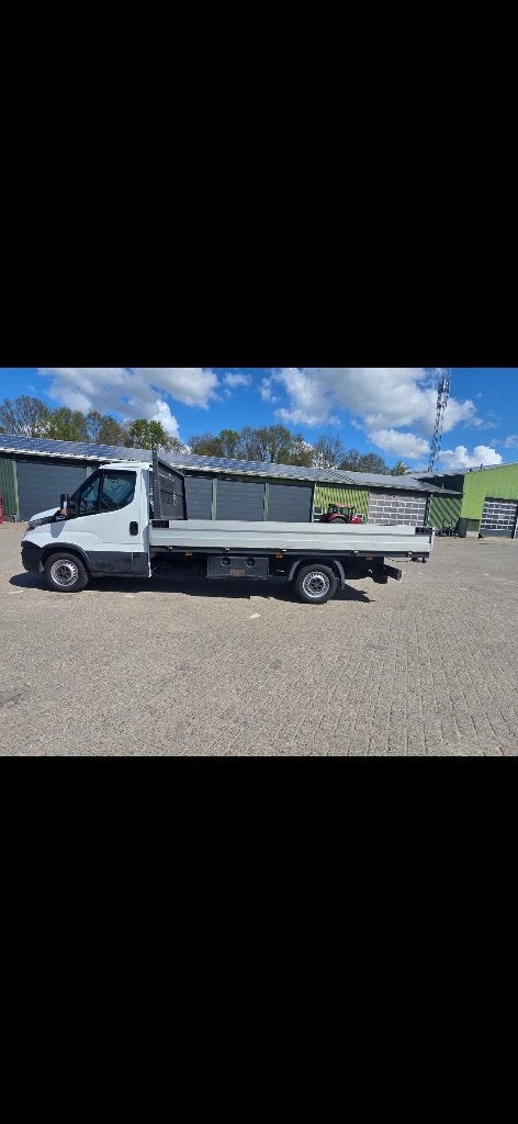 Iveco Daily 35S14 2.3D 100KW 2018, Auto's, Bestelauto's, Particulier, ABS, Airconditioning, Trekhaak, Iveco, Diesel, Euro 6, Automaat