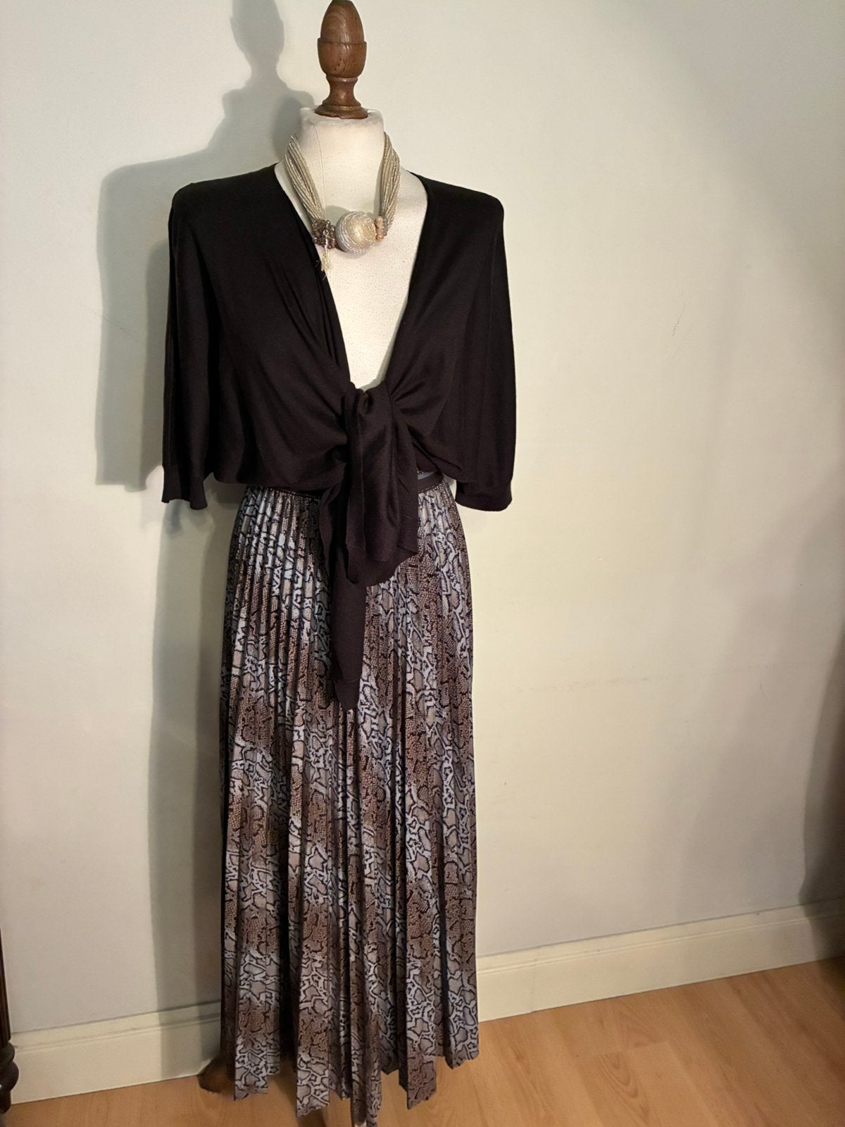 CAROLINE BISS ROK PLISSÉ MAXI *44, Maat 42/44 (L), Zo goed als nieuw, Onder de knie, Verzenden