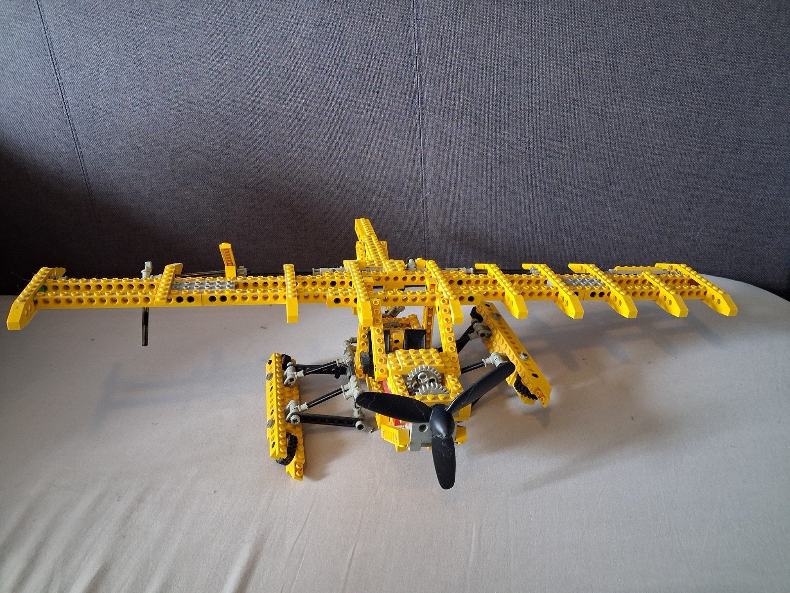 Lego Technic Vliegtuig Geel - Bouwpakket, Ophalen of Verzenden, Gebruikt, Overige merken