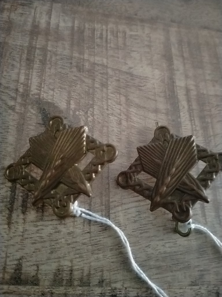 nL , KL., Schouderemblemen Intendance , 1950-1963, Verzamelen, Verzenden, Landmacht, Nederland, Embleem of Badge