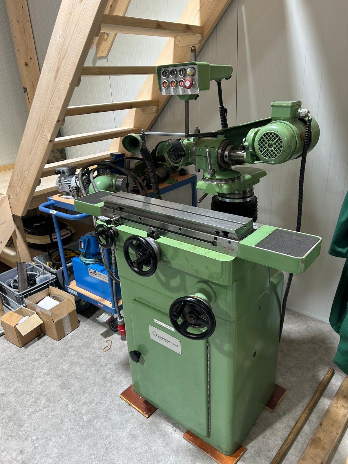 Slijpmachine voor frezen en beitels, Ophalen