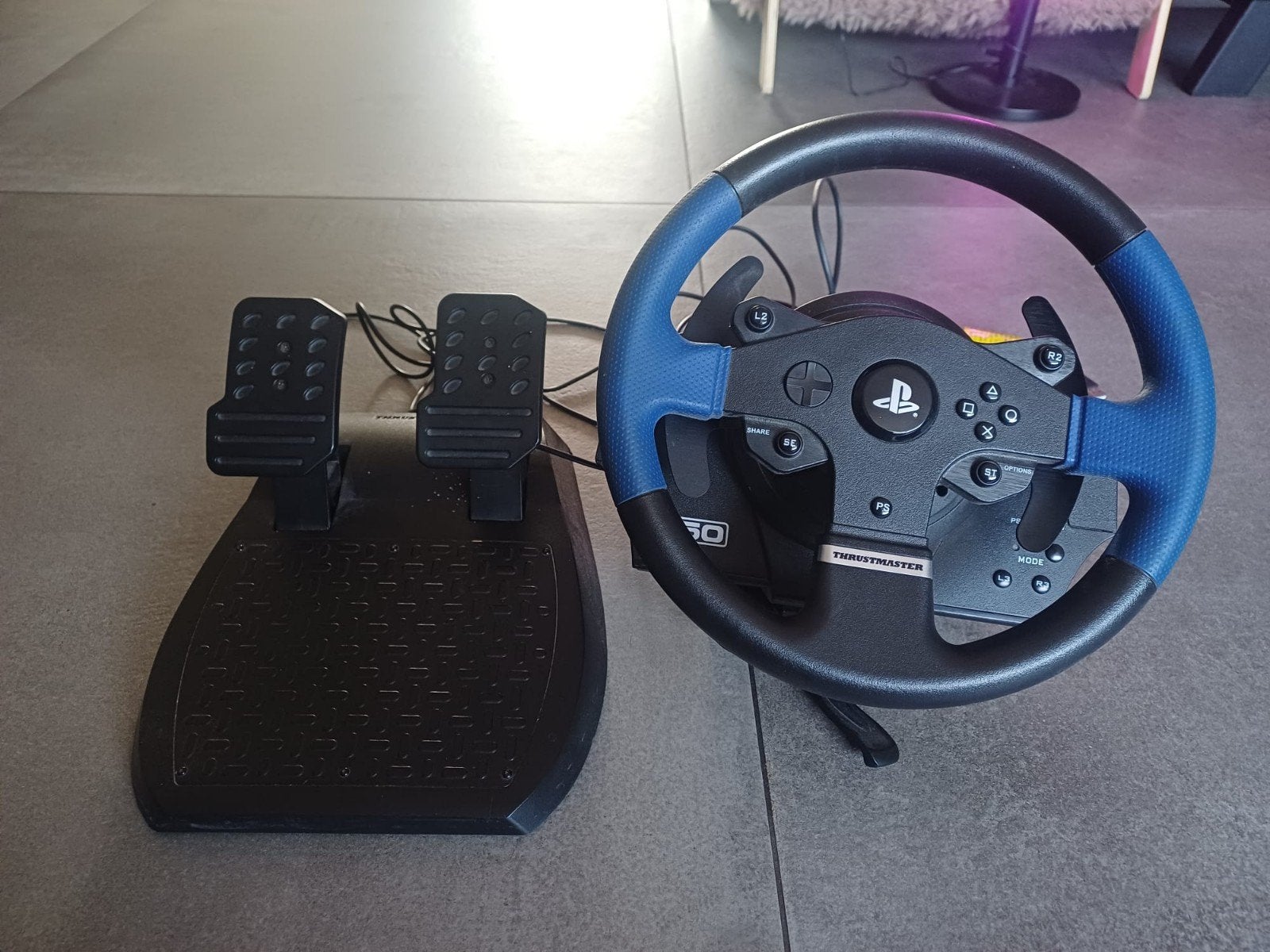 Thrustmaster T150 racestuur met pedalen voor PlayStation, Ophalen, Gebruikt, Stuur of Pedalen, PlayStation 4