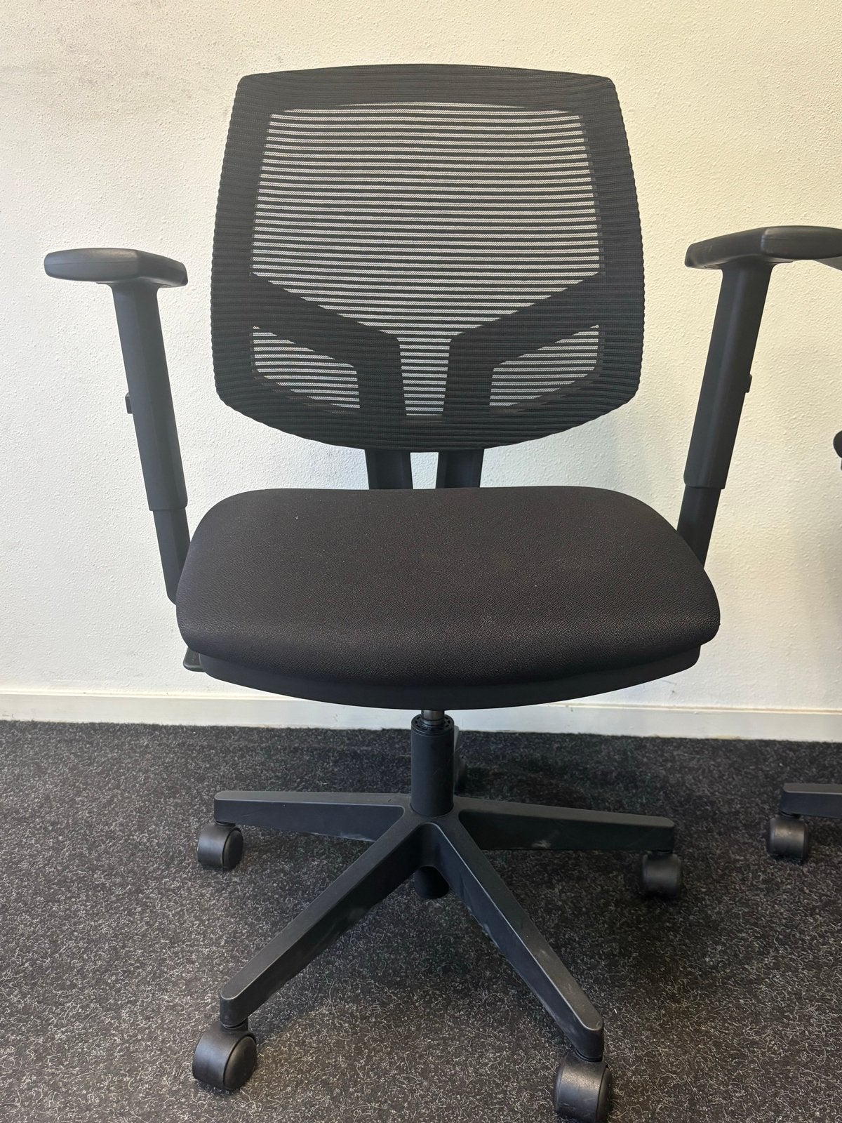 Arhend bureaustoelen - Zo goed als nieuw (3 stuks), Ophalen, Zo goed als nieuw, Zwart, Bureaustoel