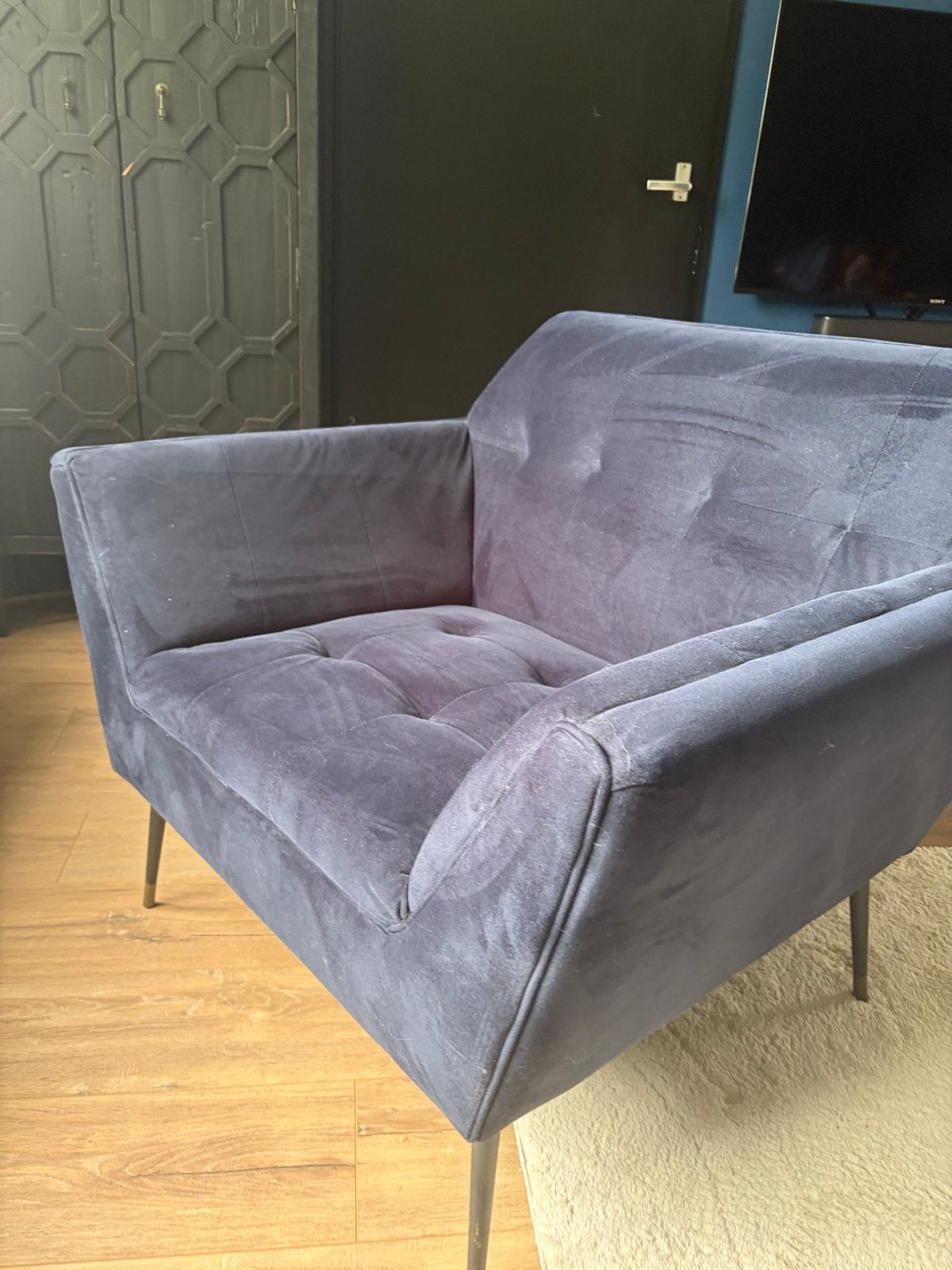 Dutchbone donkerblauwe velvet fauteuil, Ophalen, Zo goed als nieuw, Stof, 75 tot 100 cm