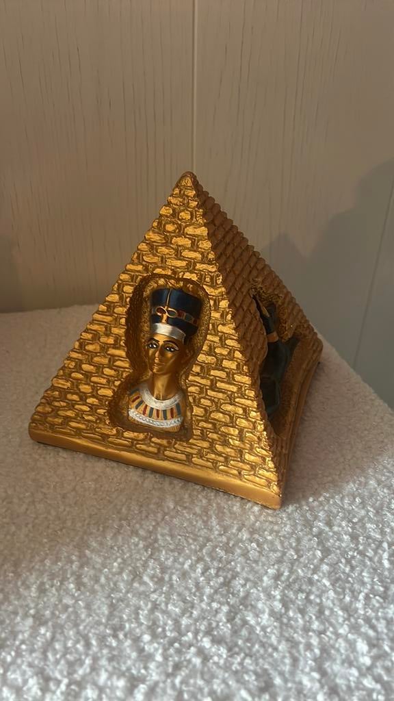 Gouden Egyptische piramide, Verzamelen, Ophalen of Verzenden, Zo goed als nieuw, Dier