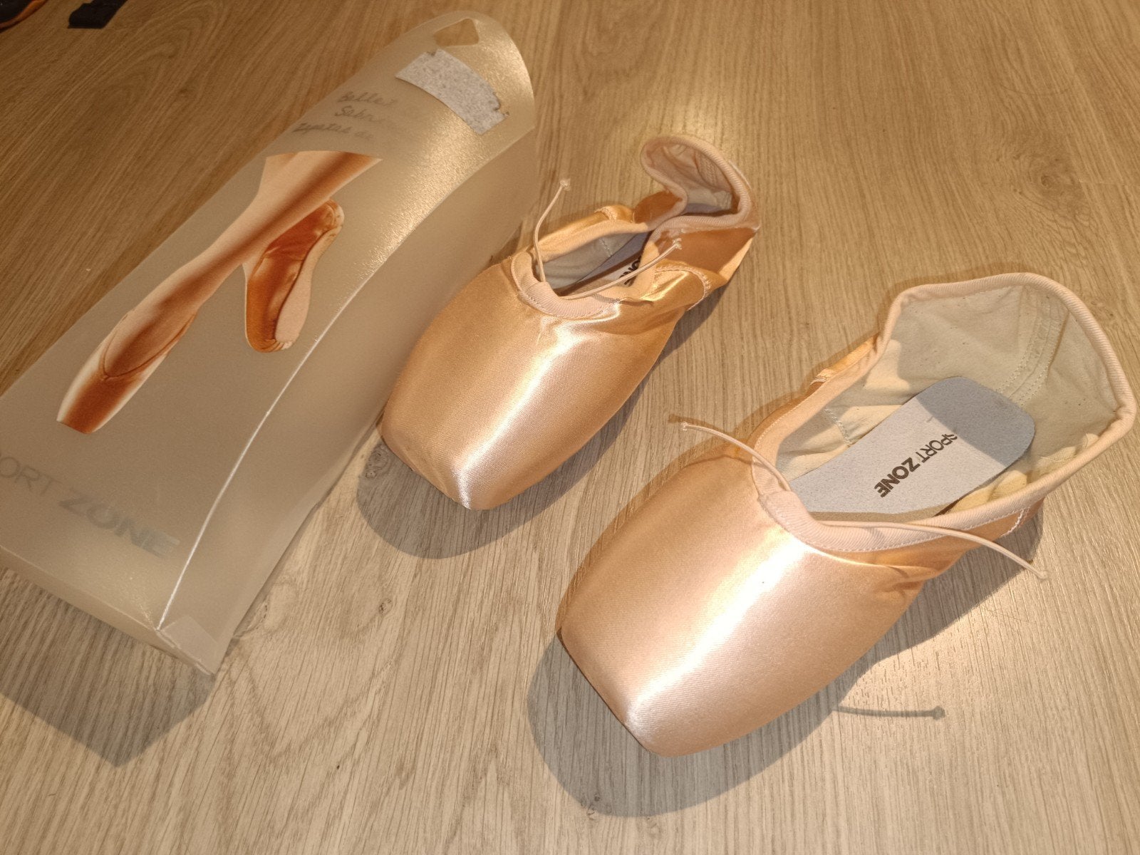 Spitzen sportzone spitsen ballet schoenen nieuw maat 40 C, Schoenen, Nieuw, Ophalen of Verzenden