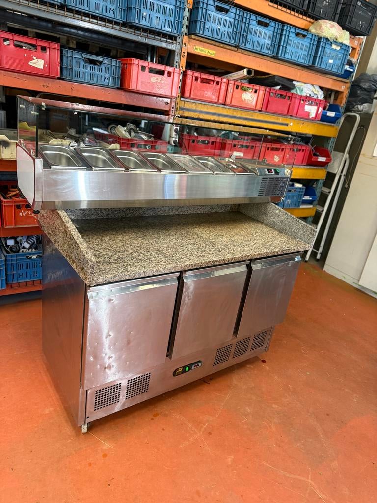 RVS Saladiere met granieten werkblad koelwerkbank pizzeria, Zakelijke goederen, Ophalen, Gebruikt, Koelen en Vriezen