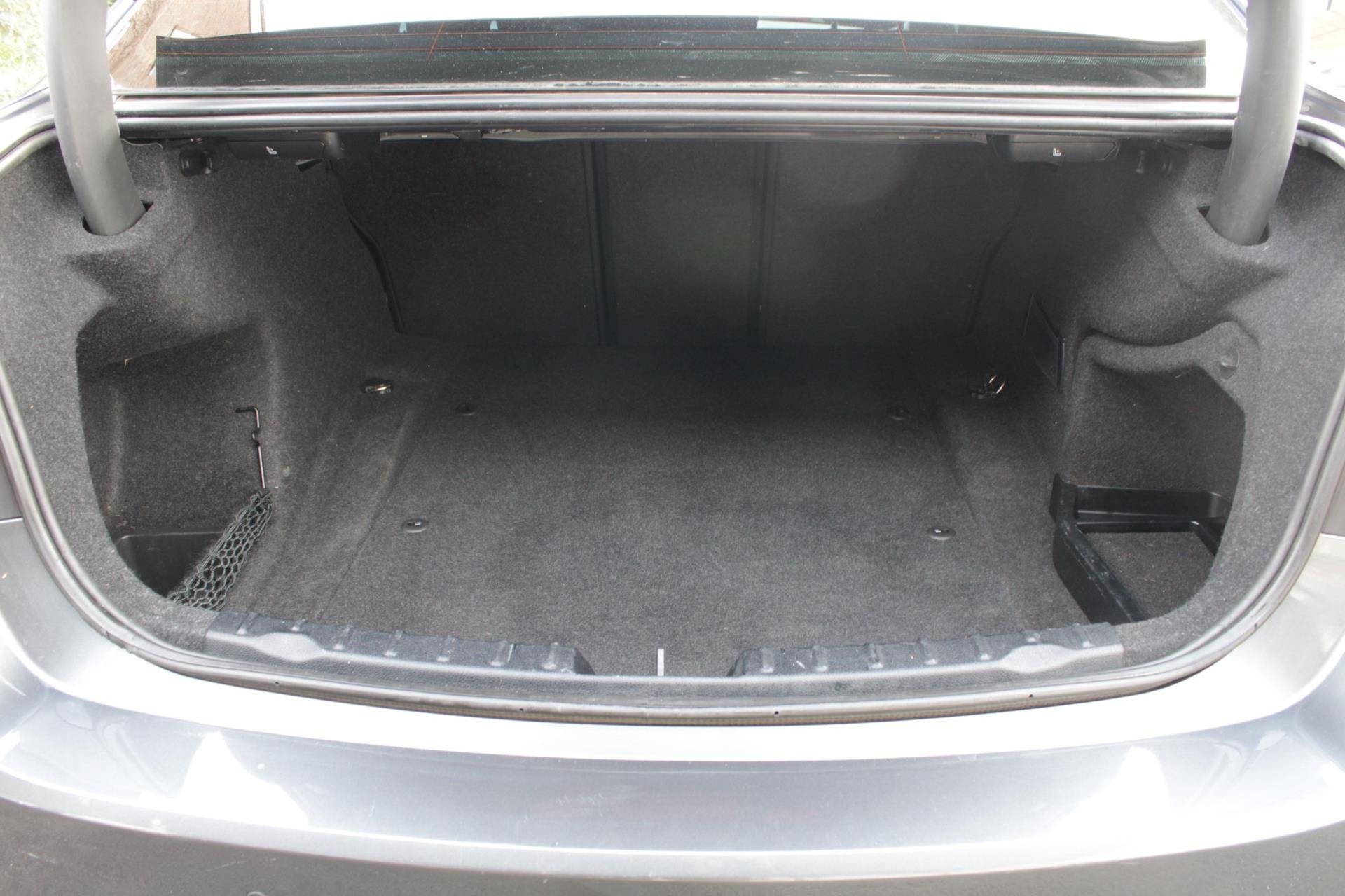 Foto 20 van BMW 3-serie 316i High Executive | Airco | Navi |Elec ramen |