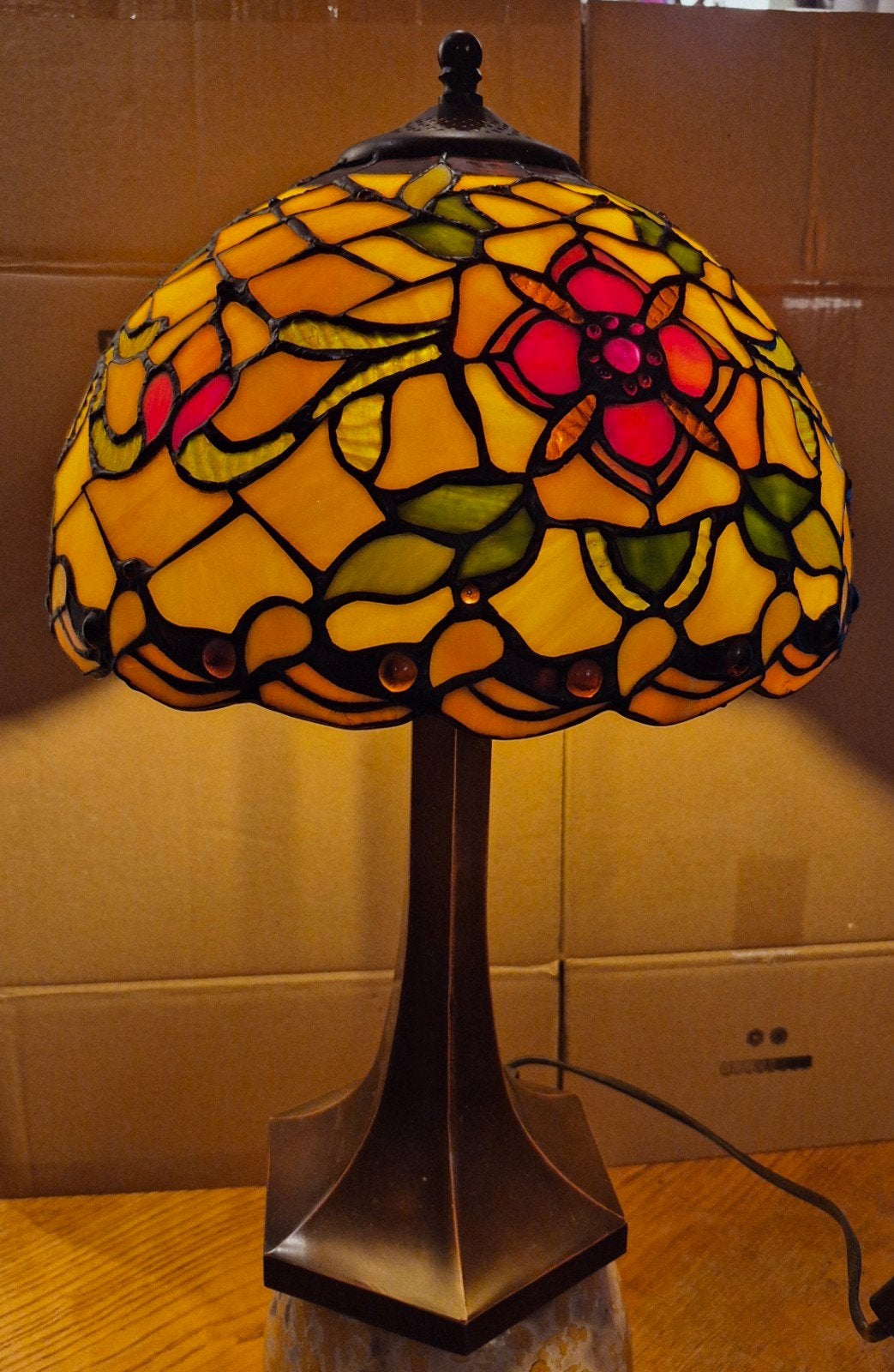 Tiffany tafellamp, lamp glas-in-lood, Overige stijlen, Zo goed als nieuw, Glas, Ophalen