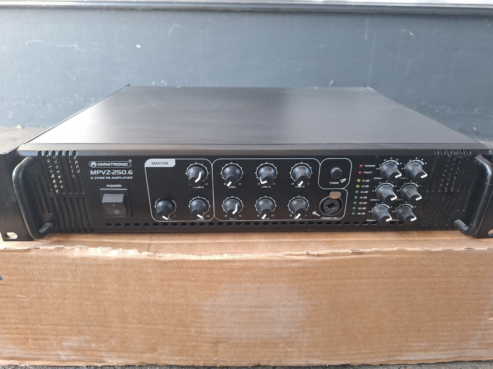 OMNITRONIC MPVZ-250.6 PA Mengversterker., Ophalen of Verzenden, Zo goed als nieuw, Overige merken