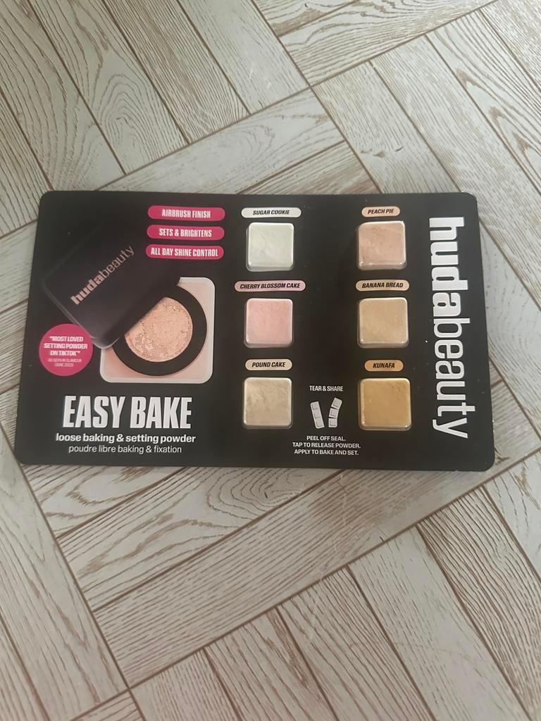 huda beauty setting powder set, Ophalen of Verzenden, Zo goed als nieuw, Gehele gezicht