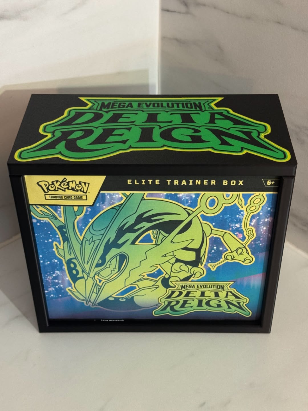 ETB Display Case - Mega Evolution Delta Reign, Ophalen of Verzenden, Nieuw