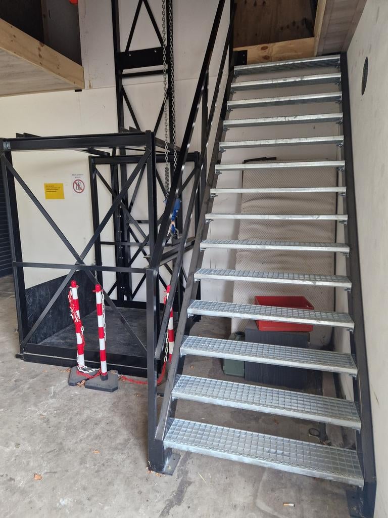 Opslag ruimte barneveld, Opslag