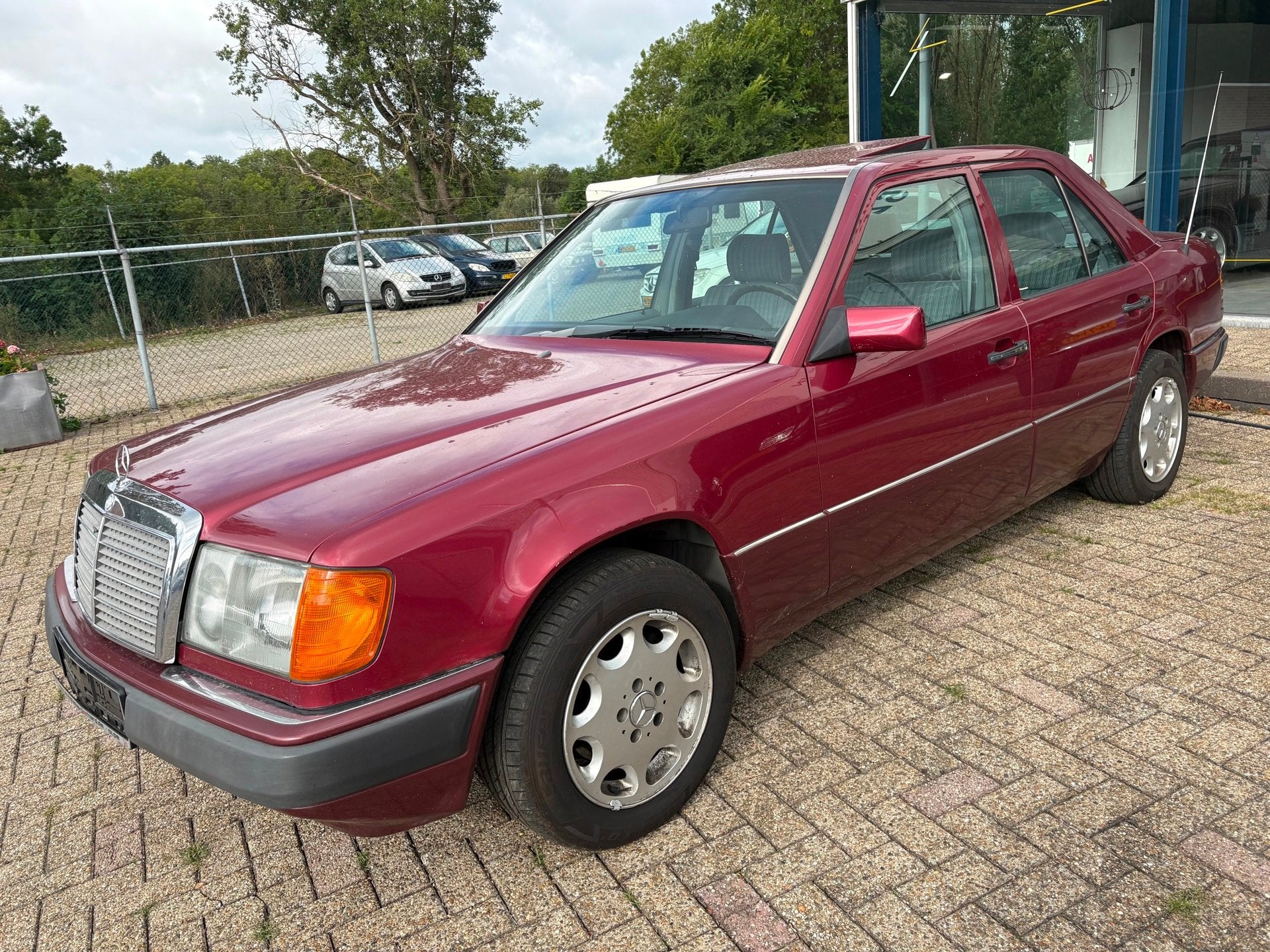 Mercedes-Benz 200-500 (W124) 230 E, foto 3