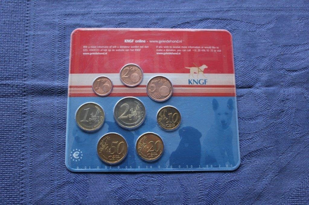 2002 Koninklijk Nederlands Geleidehonden Fonds muntset, Ophalen of Verzenden, Koningin Beatrix, Euro's, Setje