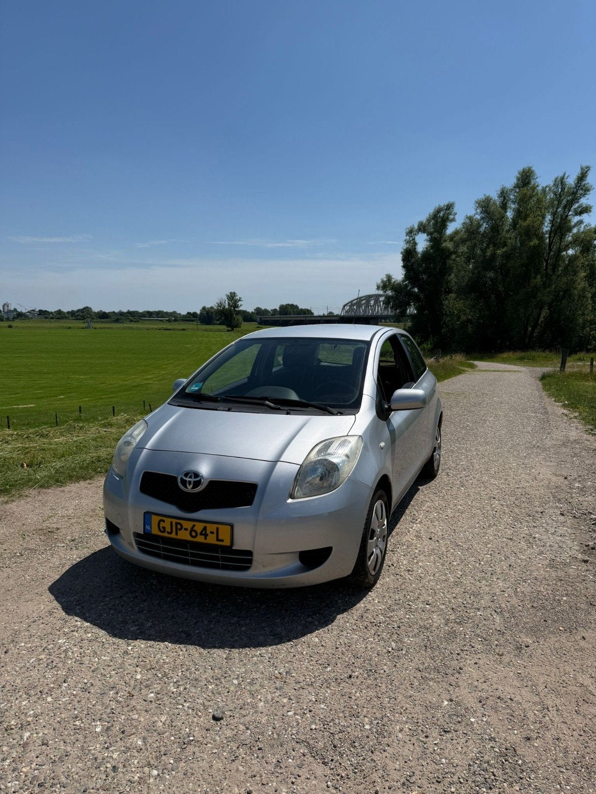 Toyota Yaris 1.3 16V Vvt-i 3DR 2008 -NIEUWE APK 10 juli 2027, Voorwielaandrijving, Stof, Zwart, 4 cilinders
