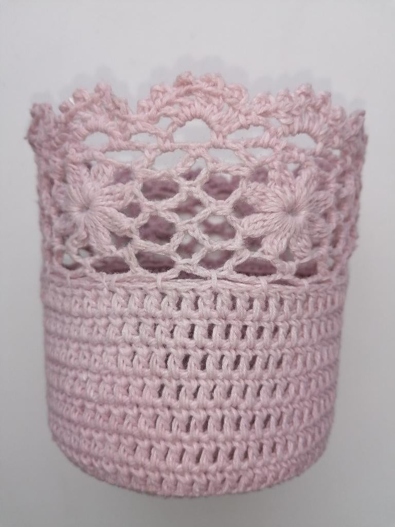 bloempotje gehaakt roze romantisch evt. kunstplantje te koop, Overige materialen, Gebruikt, Rond, Binnen
