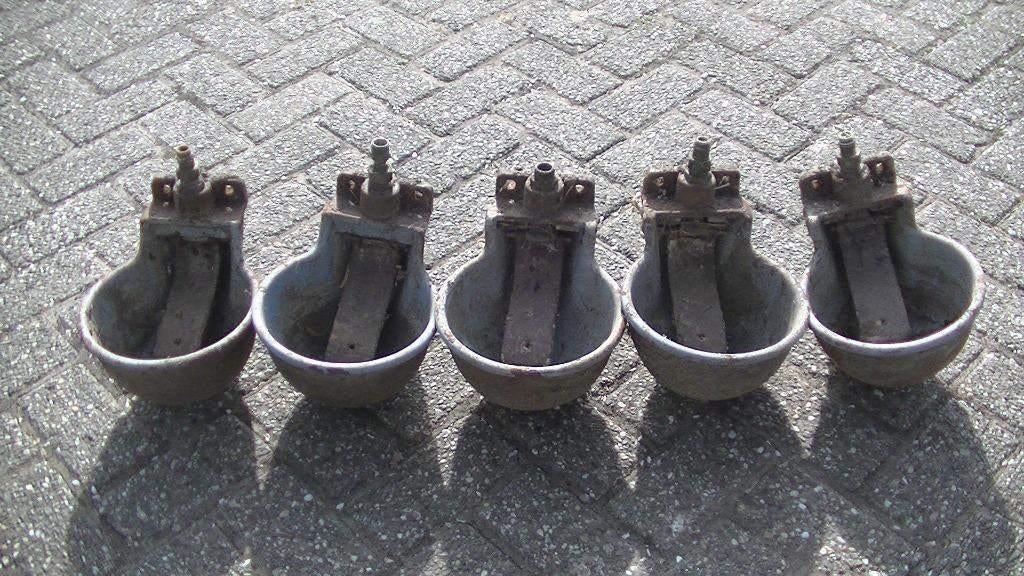 💥Waterdrink bakjes voor koeien / drink potjes 💥, Dieren en Toebehoren, Overige Dieren-accessoires, Ophalen, Gebruikt