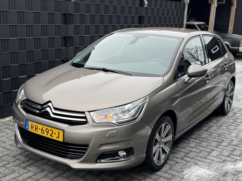 Citroën C4 1.2 PureT.Feel Coll. LEER| CLIMA| NAVI| MASSAGE|, Auto's, Euro 6, 1199 cc, Leder en Stof, 3 cilinders