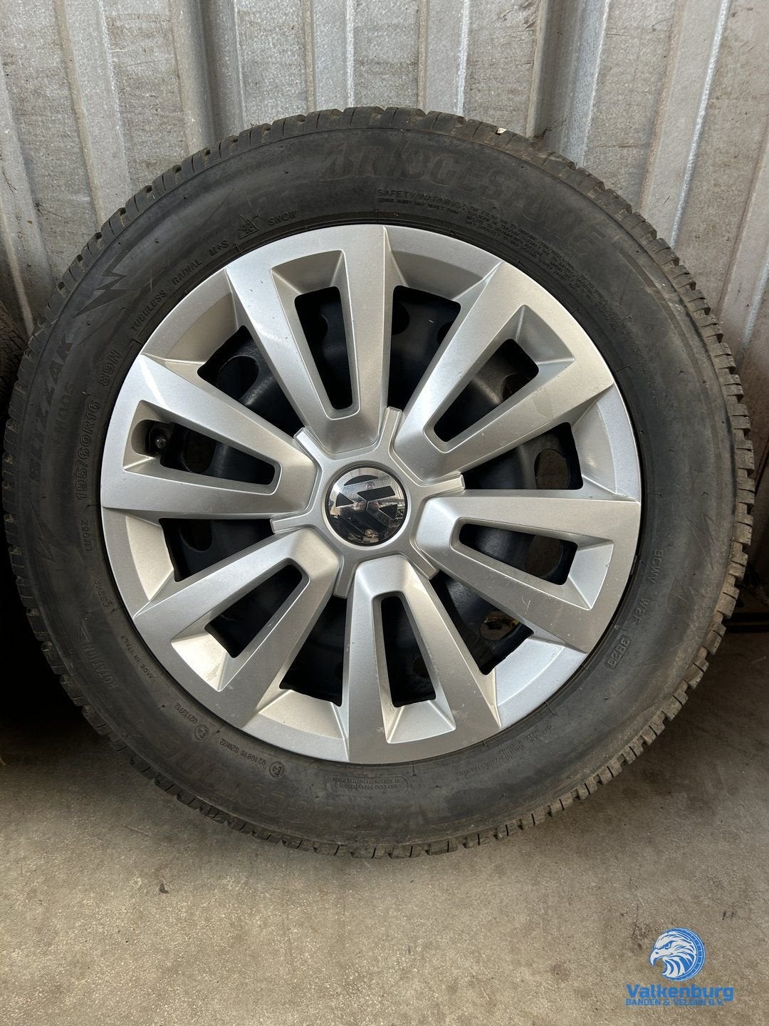 7-8mm! Originele VW T-Cross Taigo Skoda Kamiq Scala Seat Aro, Auto-onderdelen, Banden en Velgen, Gebruikt, -, Banden en Velgen