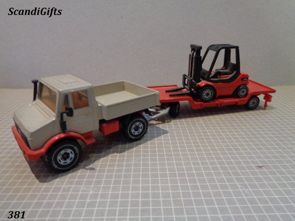 siku mb unimog met aanhanger en heftruck, Ophalen of Verzenden, Zo goed als nieuw, Auto