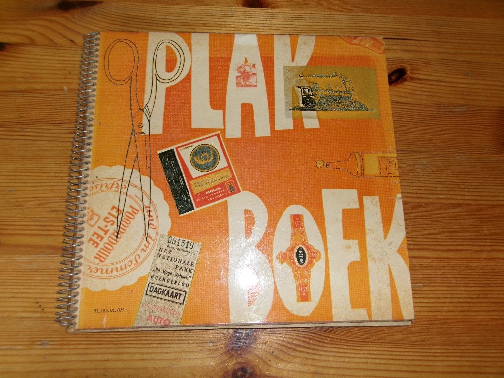 Plakboek met Diverse Sigarenbandjes, Verzamelen, Rookartikelen, Aanstekers en Luciferdoosjes, Ophalen of Verzenden, Gebruikt, Sigarenbandjes
