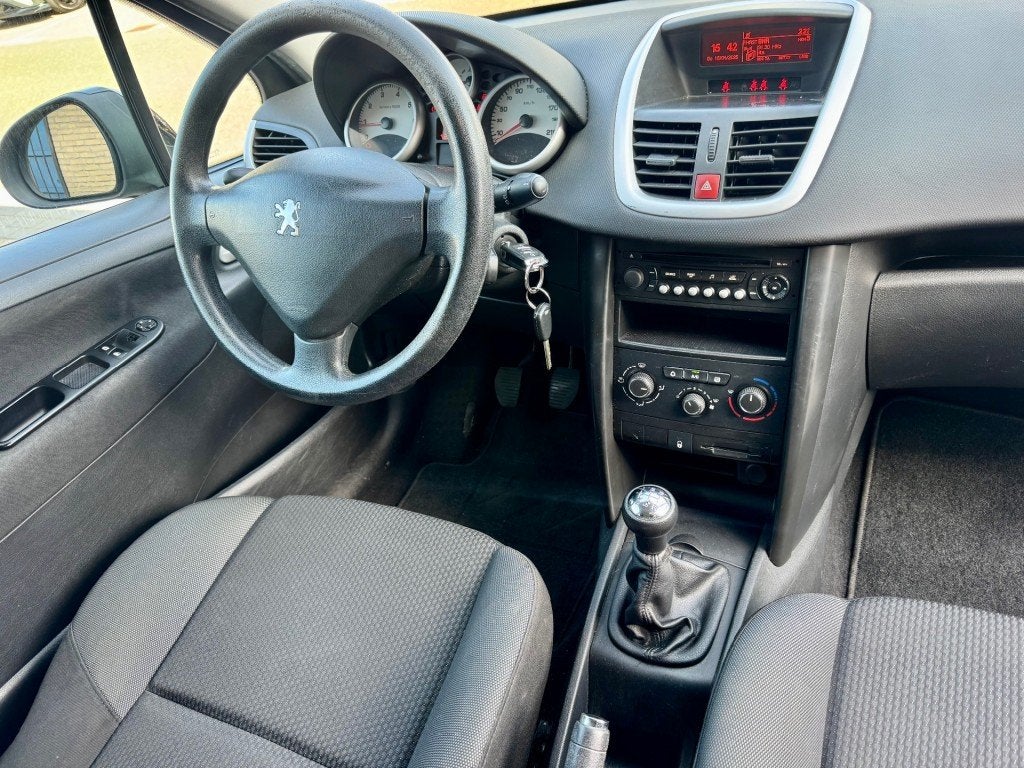 Peugeot 207 1.4 VTi Blue Lease AIRCO TREKHAAK NETTE AUTO NAP, Voorwielaandrijving, Euro 5, Elektrische ramen, Origineel Nederlands