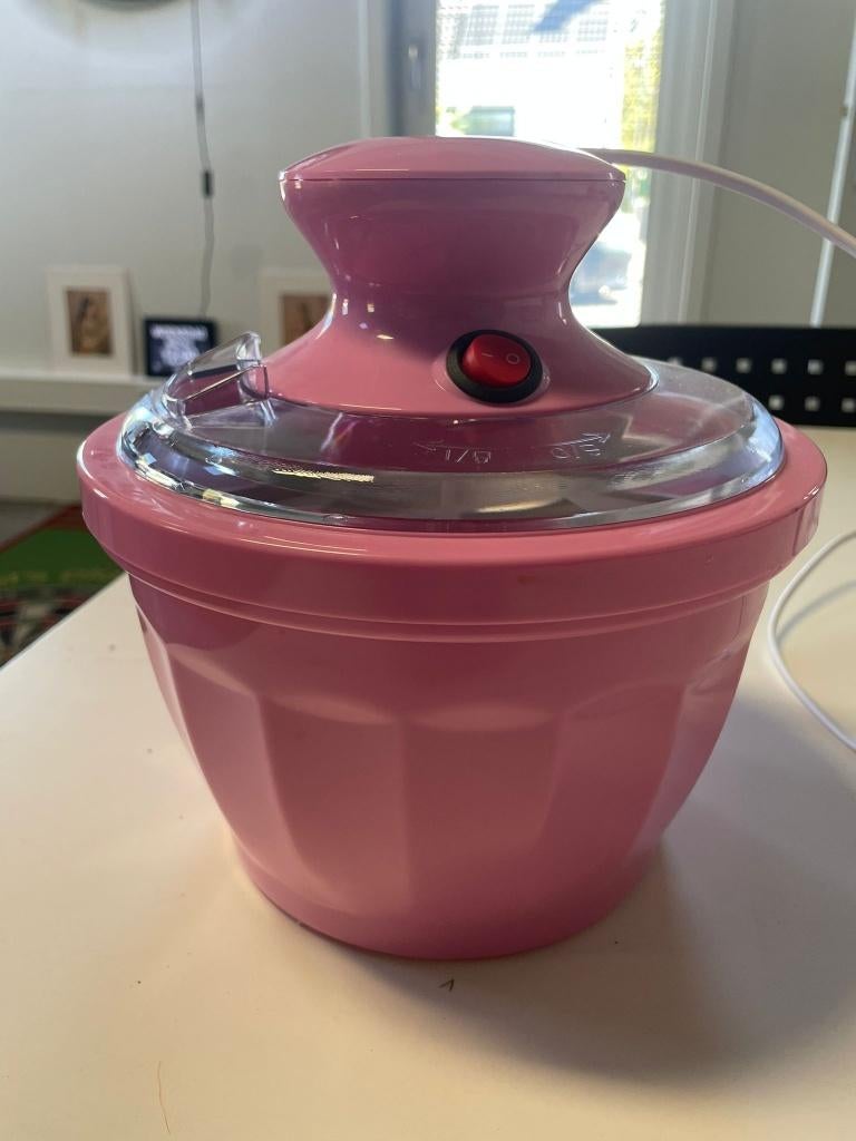 Te koop ijs machine on zelf ijs te maken. Nieuw T.E.A.B., Ophalen, Nieuw, Zelfvriezend