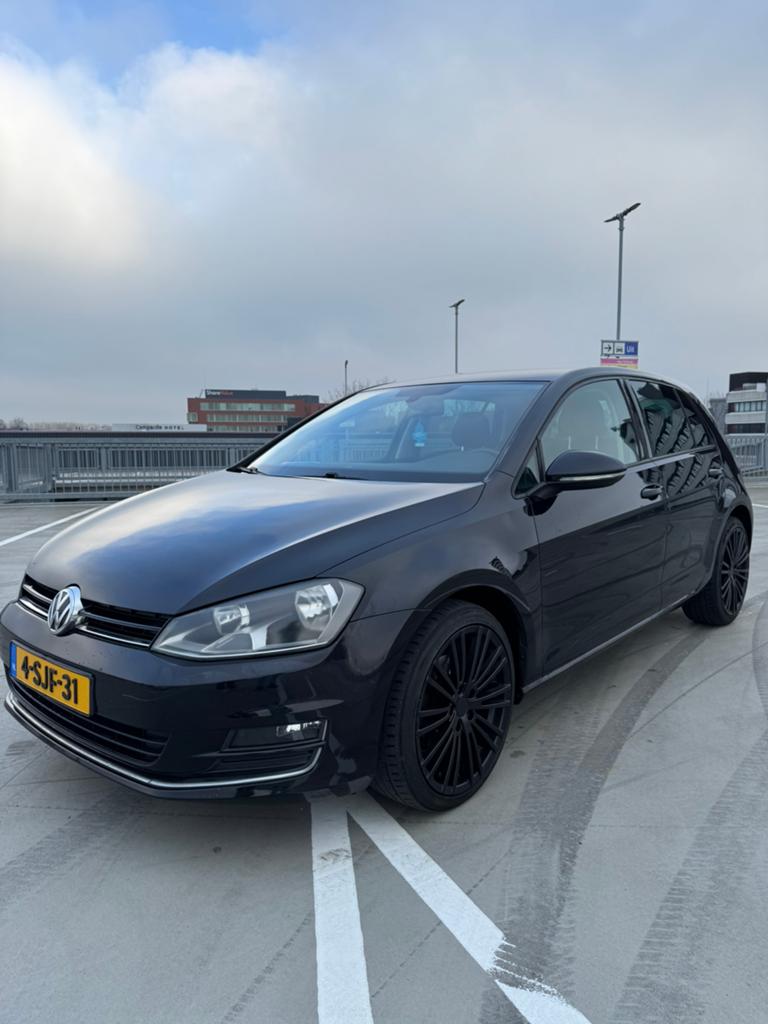 Volkswagen Golf 1.2 TSI 77KW 5D 2013 Zwart, Auto's, Volkswagen, Particulier, Golf, ABS, Airbags, Airconditioning, Alarm, Bluetooth