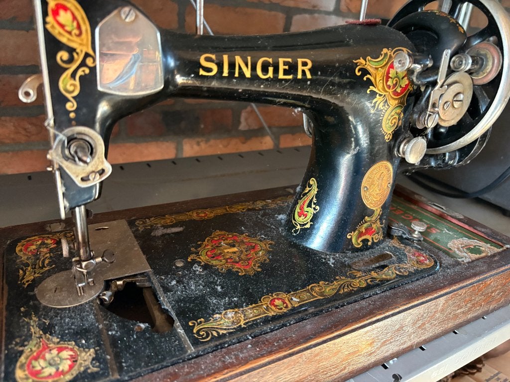 Vintage Singer naaimachine uit 1932, Antiek en Kunst, Ophalen