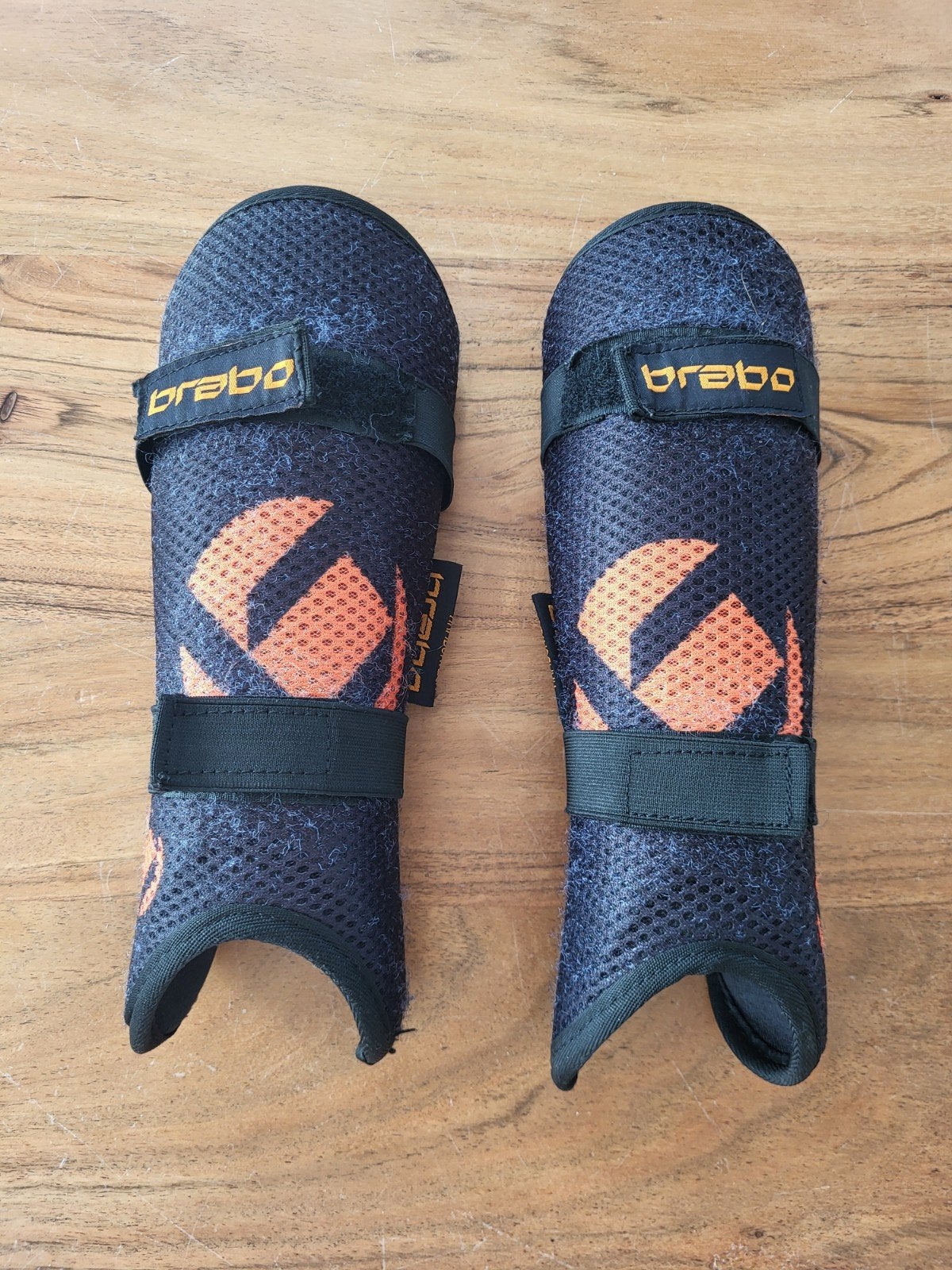 Scheenbeschermers kind mt XS Brabo, Ophalen
