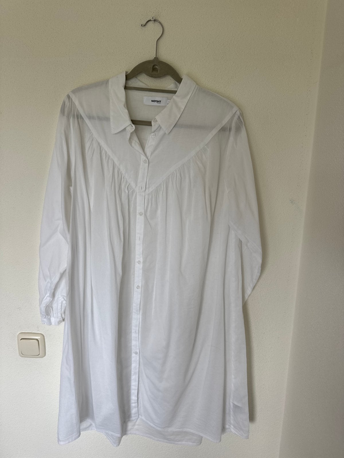 Witte dames blouse XL van Notshy, Ophalen of Verzenden, Zo goed als nieuw, Maat 46/48 (XL) of groter, Wit