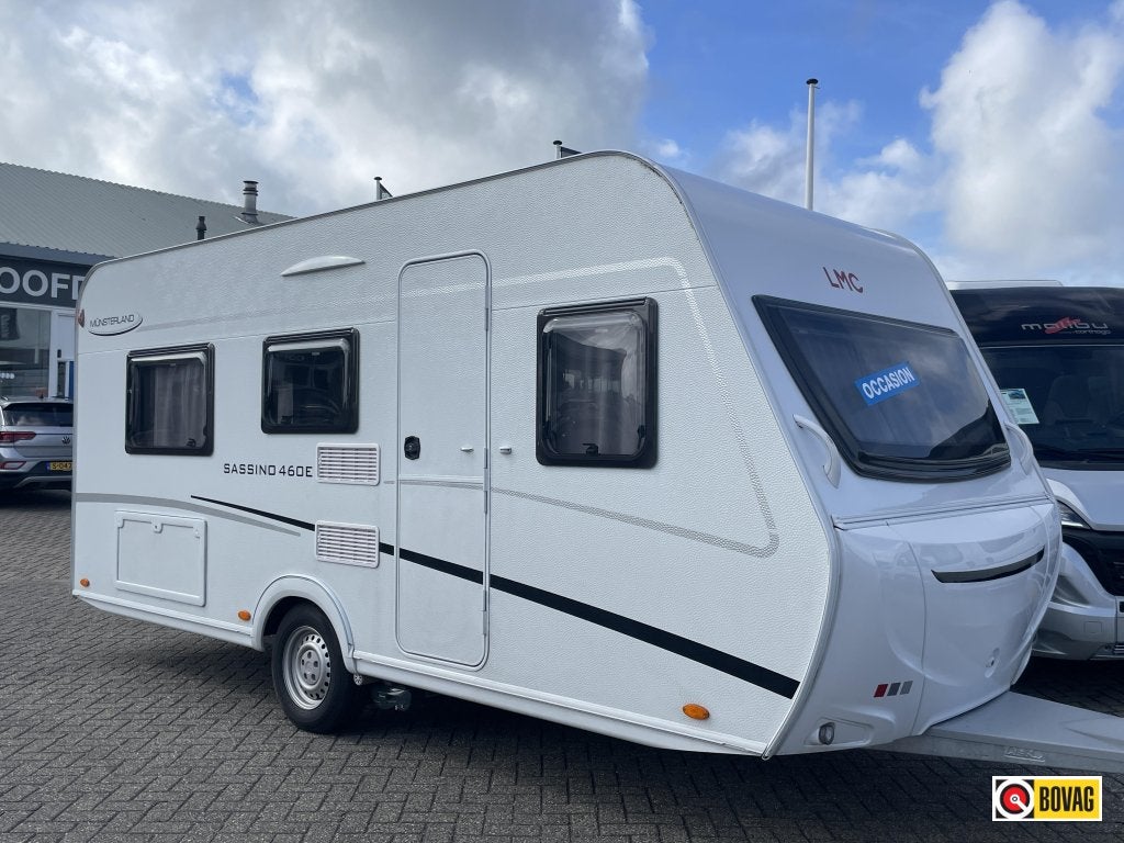 LMC Sassino 460 E VERKOCHT, Caravans en Kamperen, Bedrijf, Tot en met 3, Schokbreker, 5 tot 6 meter