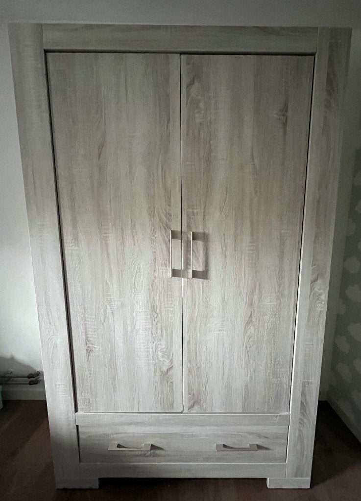 Kledingkast en commode, Ophalen, Gebruikt, Kast, 50 tot 70 cm