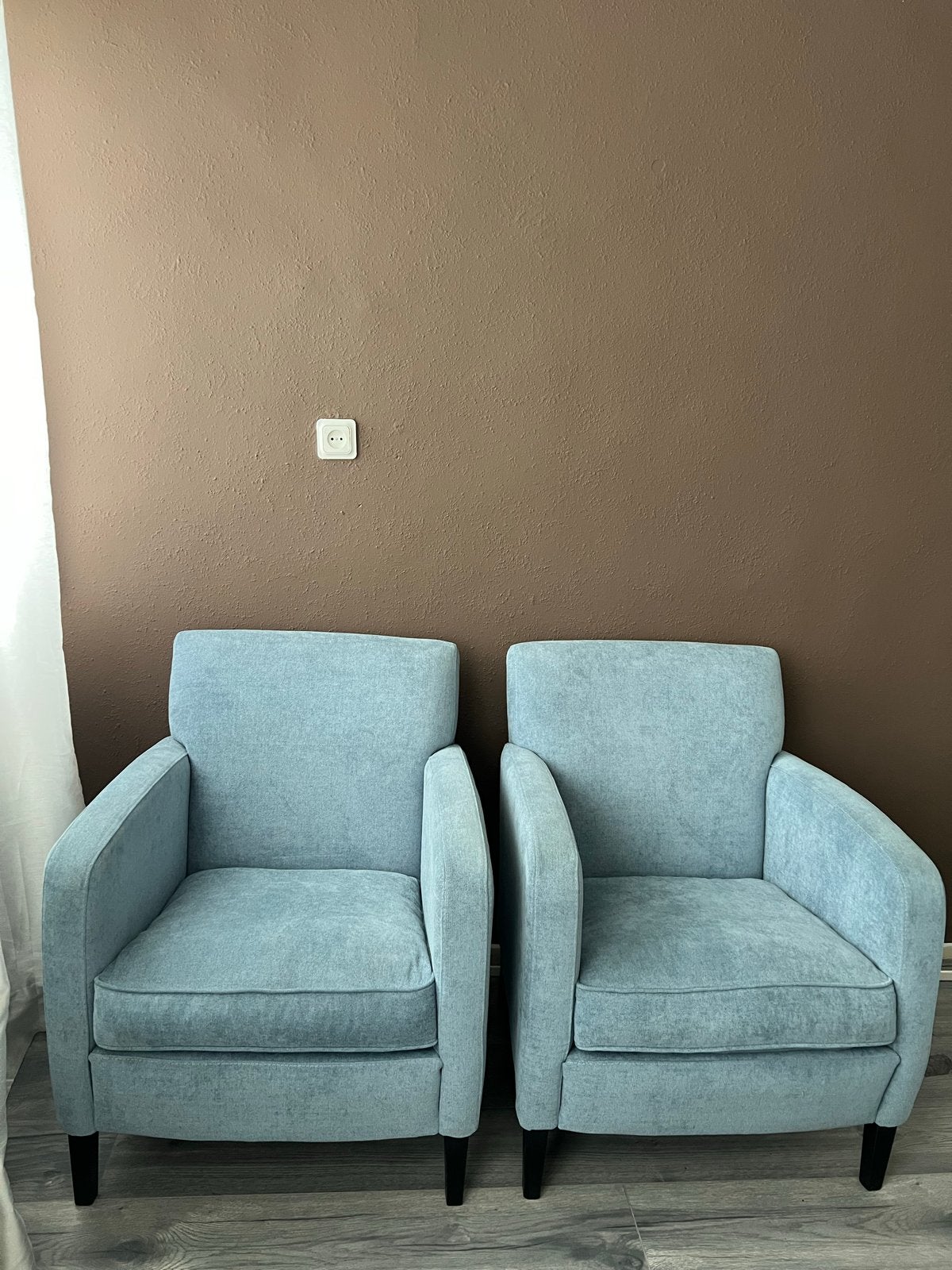 Twee comfortabele fauteuils (stoel) - Lichtblauw, Huis en Inrichting, Ophalen, 75 tot 100 cm, Zo goed als nieuw, Stof