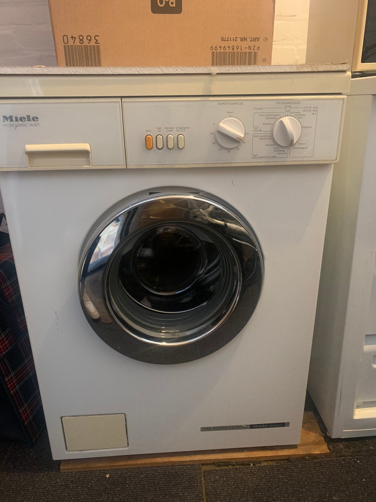 Miele wasmachine hydromatic W697 TEAB, Ophalen, Gebruikt, 1200 tot 1600 toeren, 85 tot 90 cm