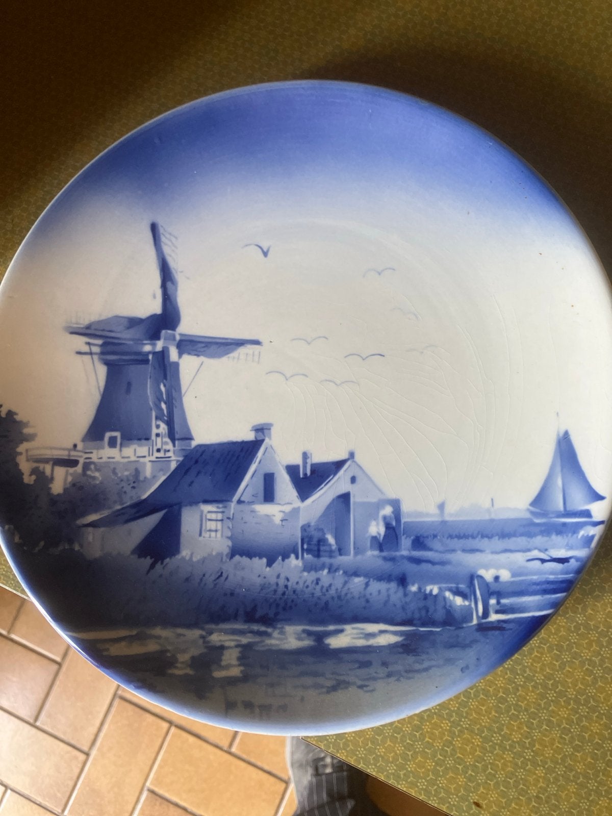 Delfts Blauw sierbord met molen en Hollands landschap, Antiek en Kunst, Antiek | Wandborden en Tegels, Ophalen